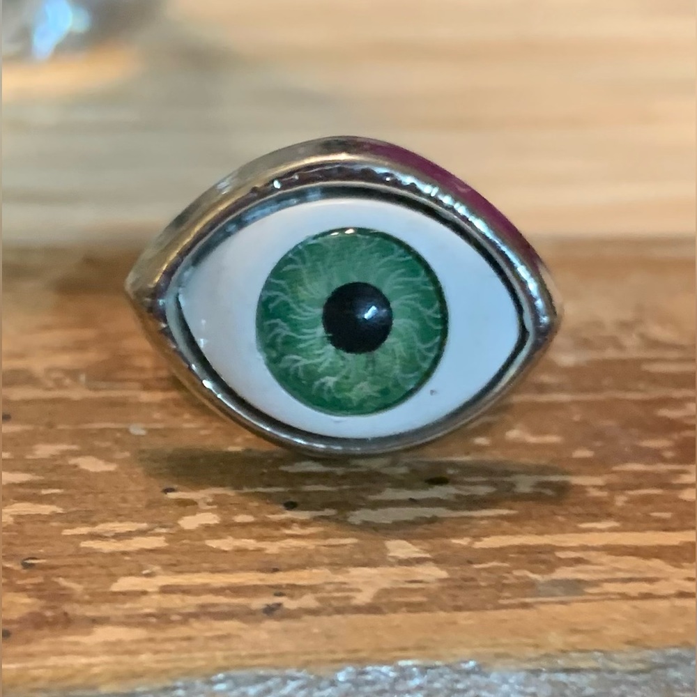 Eye ball ring set